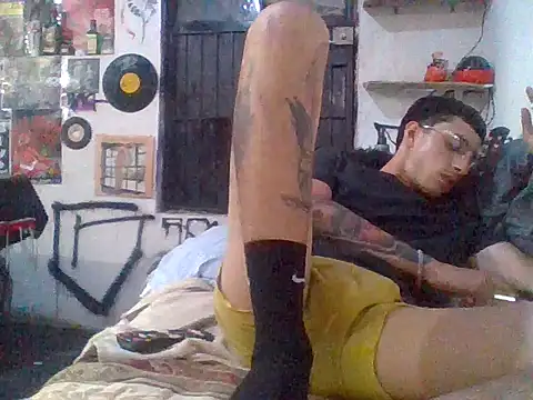 Snapshot of Gibbzmx chatting on September 22, 2025, 5:02 am Gibbzmx online show from September 22, 2025, 5:02 am