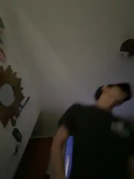 latino1986 online show from February 22, 2025, 1:22 am