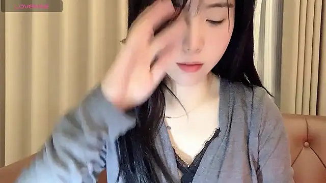 NickiBloom online show from February 8, 2025, 12:28 pm