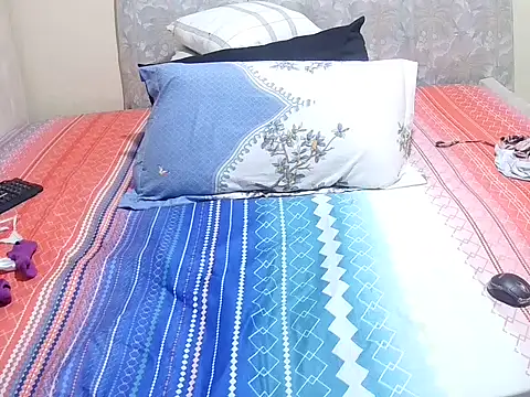 slender sweet online show from March 13, 2026, 9:36 am