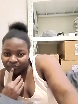 Snapshot of Yours_faithfully1 chatting on November 10, 2025, 3:06 pm Yours faithfully1 online show from November 10, 2025, 3:06 pm