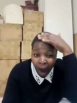 Snapshot of Yours_faithfully1 chatting on February 2, 2026, 1:21 pm Yours faithfully1 online show from February 2, 2026, 1:21 pm