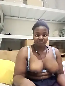 Snapshot of Yours_faithfully1 chatting on November 27, 2025, 12:38 pm Yours faithfully1 online show from November 27, 2025, 12:38 pm