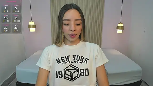 Snapshot of AliceRoss0 chatting on February 13, 2026, 8:20 pm AliceRoss0 online show from February 13, 2026, 8:20 pm