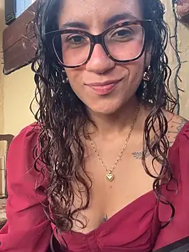 Snapshot of ValeriEvan chatting on October 10, 2025, 8:09 pm ValeriEvan online show from October 10, 2025, 8:09 pm