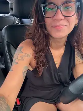 Snapshot of ValeriEvan chatting on October 19, 2025, 1:03 pm ValeriEvan online show from October 19, 2025, 1:03 pm