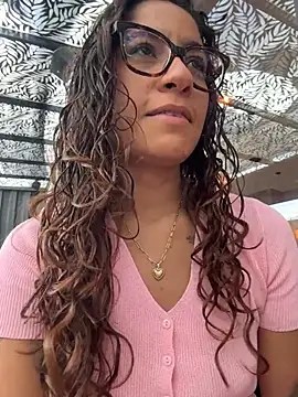 ValeriEvan online show from February 18, 2026, 8:16 pm