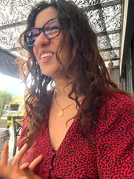 Snapshot of ValeriEvan chatting on October 4, 2025, 8:10 pm ValeriEvan online show from October 4, 2025, 8:10 pm