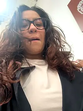 Snapshot of ValeriEvan chatting on October 18, 2025, 8:11 pm ValeriEvan online show from October 18, 2025, 8:11 pm