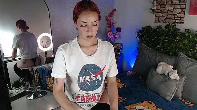 Cassie fletcher  online show from January 22, 2025, 7:03 pm