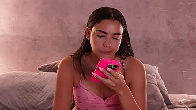 Snapshot of Nicky_and_Blake chatting on February 7, 2026, 5:32 pm Nicky and Blake online show from February 7, 2026, 5:32 pm