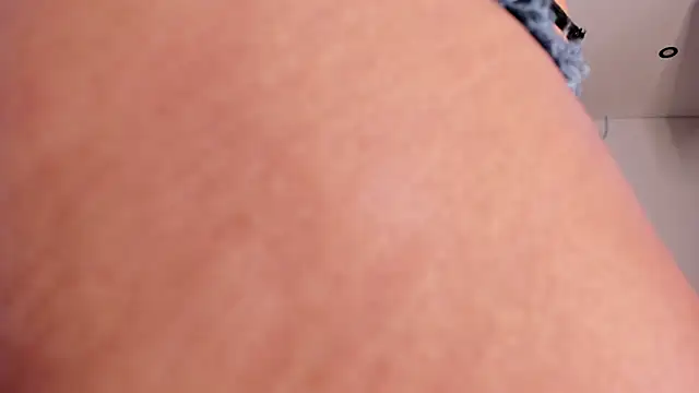 samaay07  online show from April 6, 2026, 2:18 am