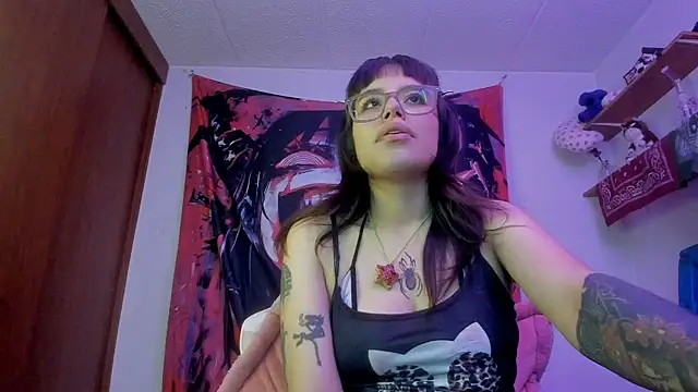 Lucyfx666 online show from June 17, 2026, 4:45 am