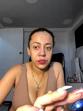 AnnbellaRosse online show from October 9, 2025, 4:29 pm