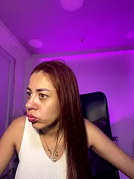 AnnbellaRosse online show from October 22, 2025, 4:28 pm