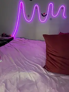 Mizztikaa online show from December 21, 2025, 2:41 pm