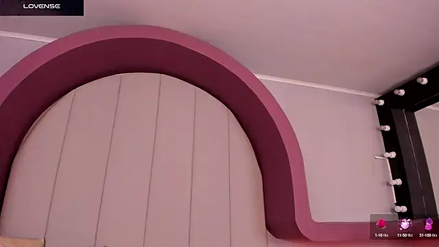 Snapshot of morganlake_ chatting on September 20, 2025, 3:44 am morganlake online show from September 20, 2025, 3:44 am