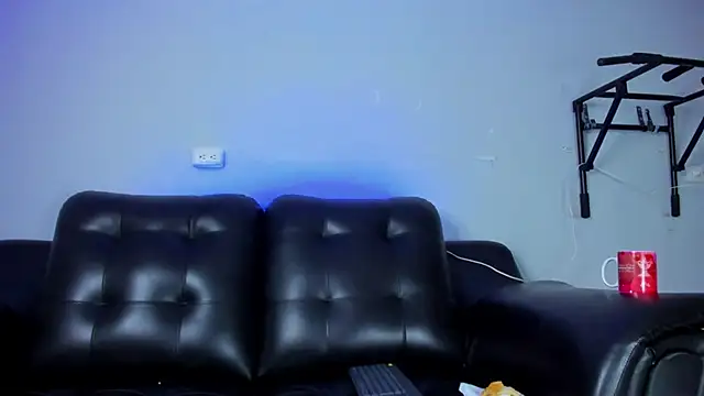 Snapshot of Rob_saenz_ chatting on January 23, 2025, 1:13 pm Rob saenz online show from January 23, 2025, 1:13 pm