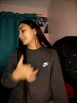 Snapshot of Nahiara_velez chatting on February 9, 2025, 2:49 am Nahiara velez online show from February 9, 2025, 2:49 am