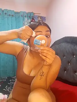 Snapshot of Nahiara_velez chatting on January 16, 2025, 11:06 pm Nahiara velez online show from January 16, 2025, 11:06 pm