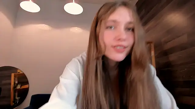 MaryannSoftt online show from October 22, 2025, 3:55 pm