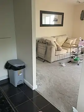 UKSYDNEYFOX online show from September 20, 2025, 9:03 am