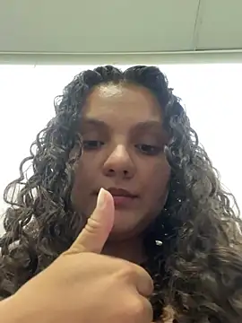 eva y marcelo online show from February 25, 2025, 11:37 pm