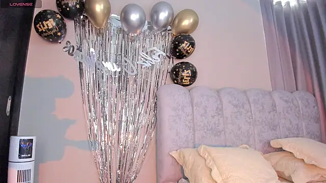 ashlyestone online show from April 21, 2026, 6:25 pm