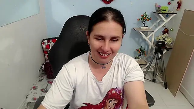 victoria jones online show from November 29, 2025, 1:55 pm