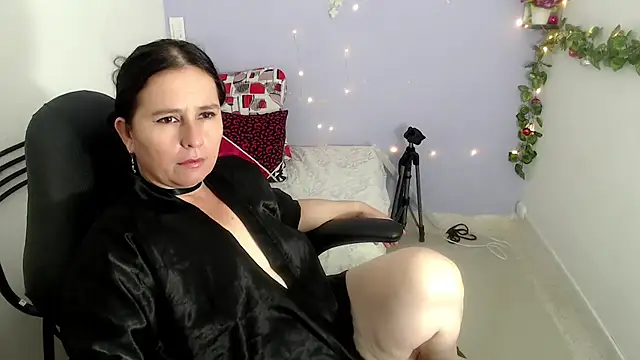 victoria jones online show from February 6, 2025, 12:15 pm
