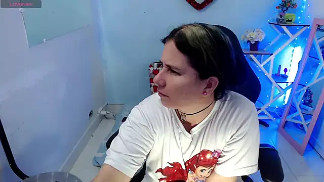 Snapshot of victoria_jones chatting on January 19, 2026, 1:59 pm victoria jones online show from January 19, 2026, 1:59 pm