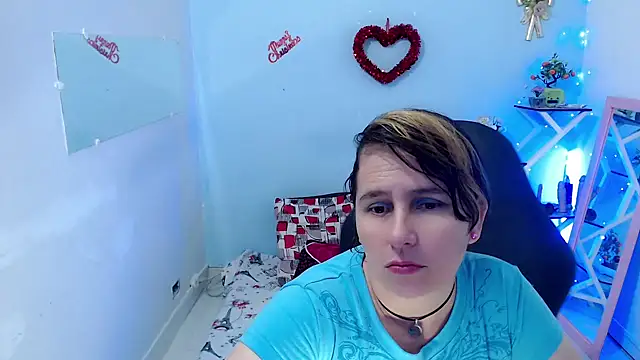 Snapshot of victoria_jones chatting on February 4, 2026, 2:34 pm victoria jones online show from February 4, 2026, 2:34 pm