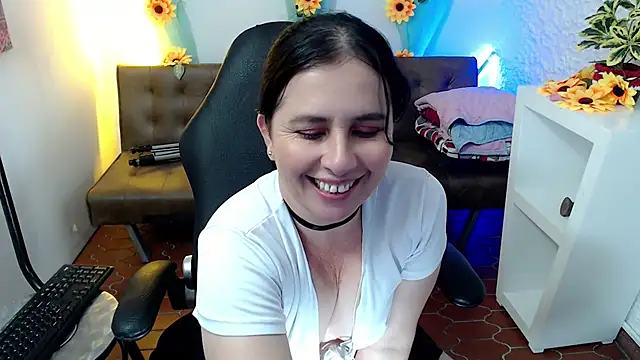 victoria jones online show from March 13, 2025, 5:50 pm