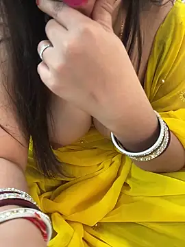 Snapshot of Diya_Chopra chatting on January 22, 2025, 7:25 am Diya Chopra online show from January 22, 2025, 7:25 am