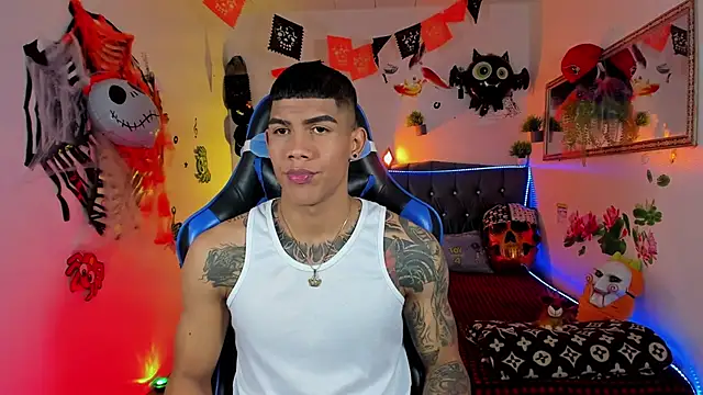 Damian latinxxx online show from October 30, 2025, 3:16 am