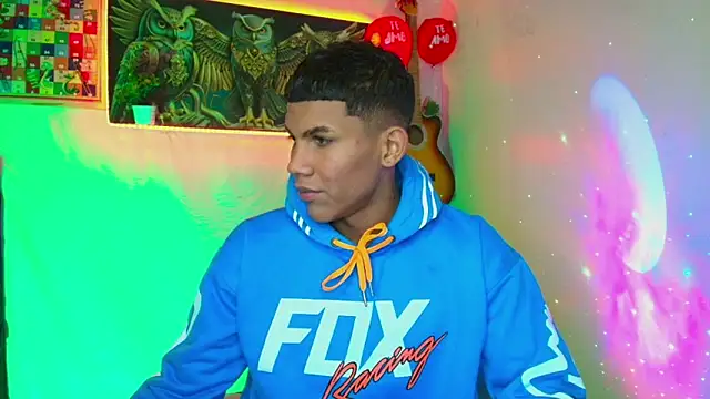 Damian latinxxx online show from February 16, 2025, 10:11 pm
