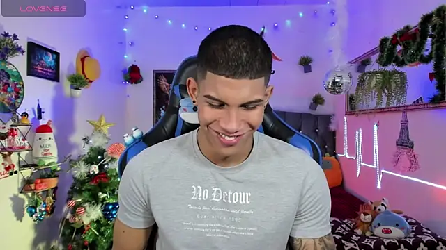 Damian latinxxx online show from November 30, 2025, 3:07 am