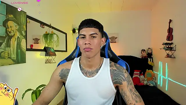 Damian latinxxx online show from March 21, 2026, 8:19 am