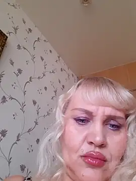 IsabellaBoni online show from April 7, 2026, 6:26 am