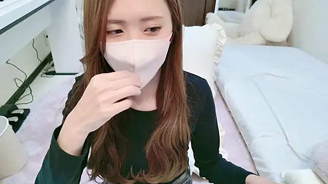 -SHINON- online show from January 12, 2025, 2:30 pm