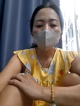 Baby-sexytits18 online show from October 7, 2025, 11:39 pm