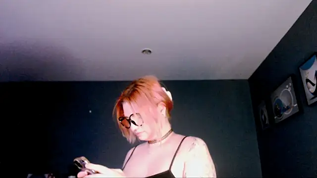 candy lina online show from February 22, 2026, 1:46 pm