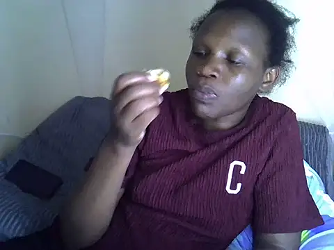 Snapshot of Sweet_serah chatting on October 7, 2025, 7:09 am Sweet serah online show from October 7, 2025, 7:09 am