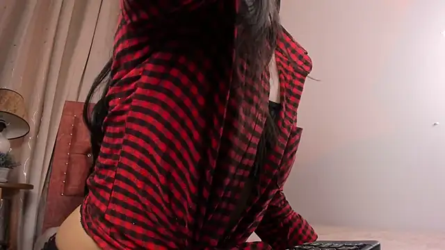 Snapshot of Zara_dulce chatting on October 1, 2025, 12:09 pm Zara dulce online show from October 1, 2025, 12:09 pm