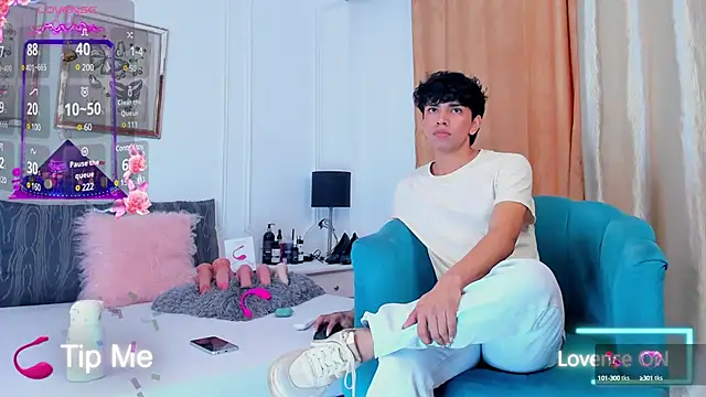 Santy carrington online show from February 11, 2025, 8:20 pm