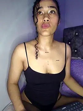 Snapshot of jaderossxx chatting on October 2, 2025, 12:36 am jaderossxx online show from October 2, 2025, 12:36 am