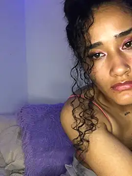 Snapshot of jaderossxx chatting on January 17, 2025, 1:04 am jaderossxx online show from January 17, 2025, 1:04 am