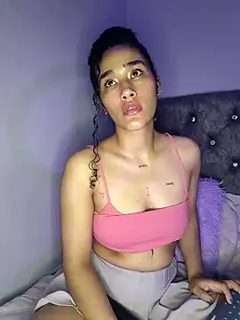 Snapshot of jaderossxx chatting on September 24, 2025, 2:18 am jaderossxx online show from September 24, 2025, 2:18 am