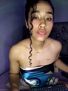 Snapshot of jaderossxx chatting on September 14, 2025, 12:33 am jaderossxx online show from September 14, 2025, 12:33 am