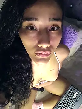 jaderossxx online show from November 23, 2025, 4:44 am